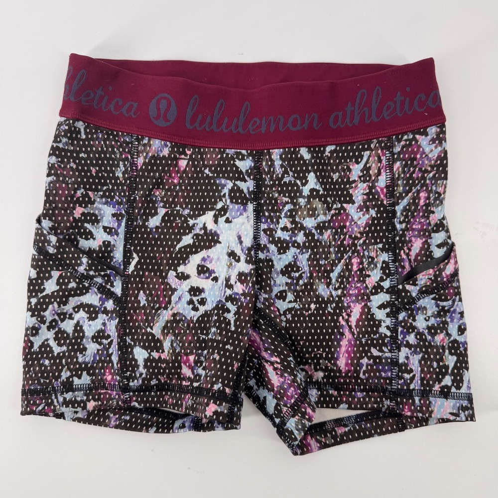 Lululemon Athletica Shorts Women 4 Multicolor Abstract Floral Polka Dot Pockets